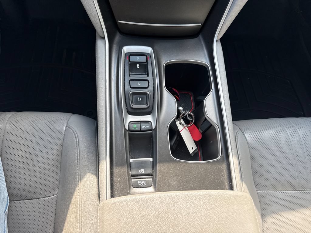 Used 2019 Honda Accord Touring image 23