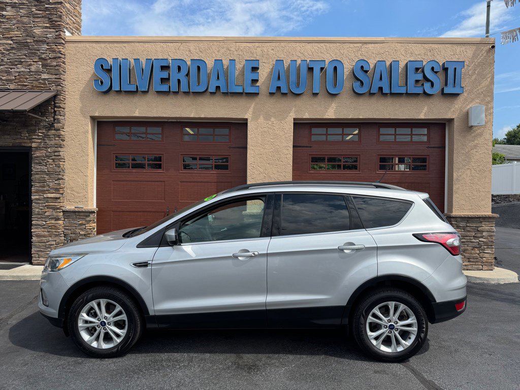 Used 2018 Ford Escape SE w/ SE Sync 3 Package