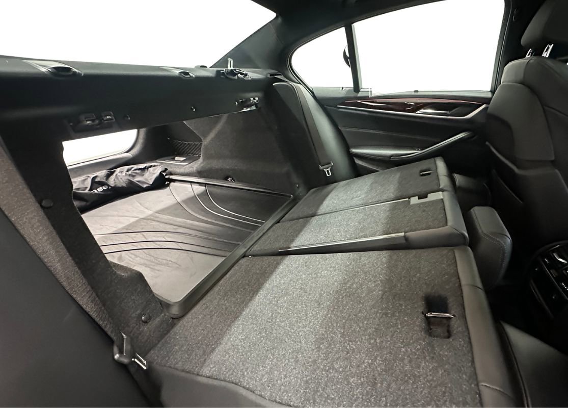 Used 2020 BMW 540i xDrive w/ Executive Package image 15