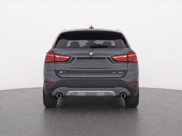 Used 2020 BMW X1 xDrive28i w/ Convenience Package AWD/4WD image 4