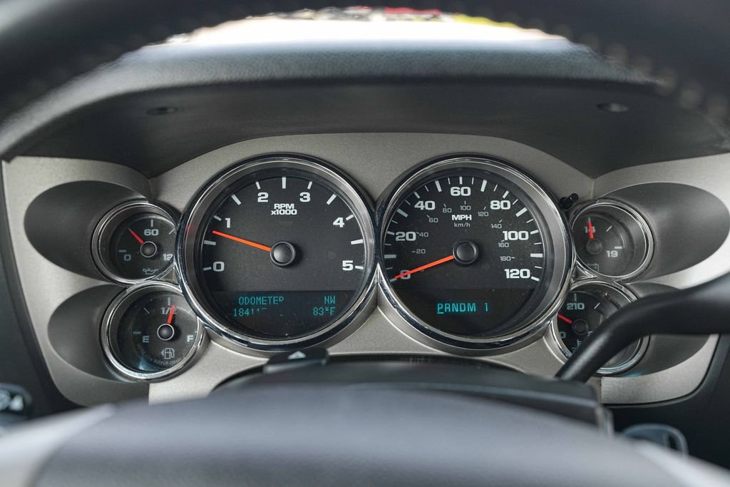 Used 2009 Chevrolet Silverado 2500 LT w/ Exterior Plus Package AWD/4WD image 29