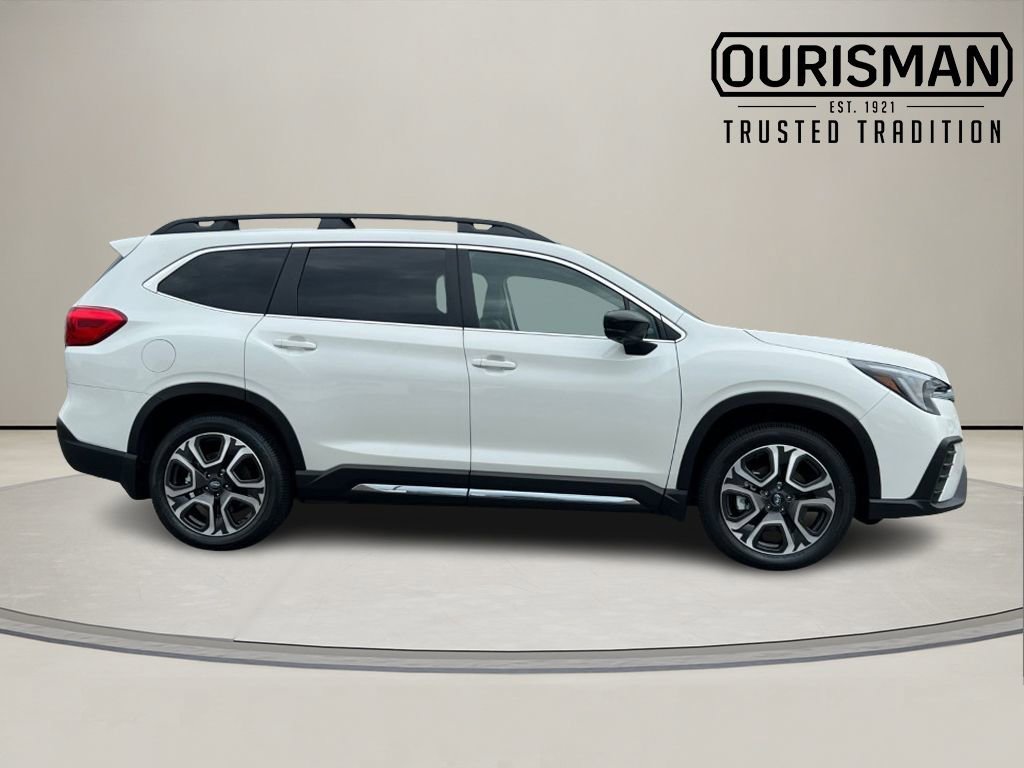 New 2025 Subaru Ascent Limited image 3