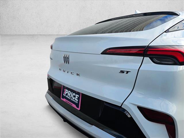 Used 2024 Buick Envista Sport Touring w/ Convenience I Package image 11