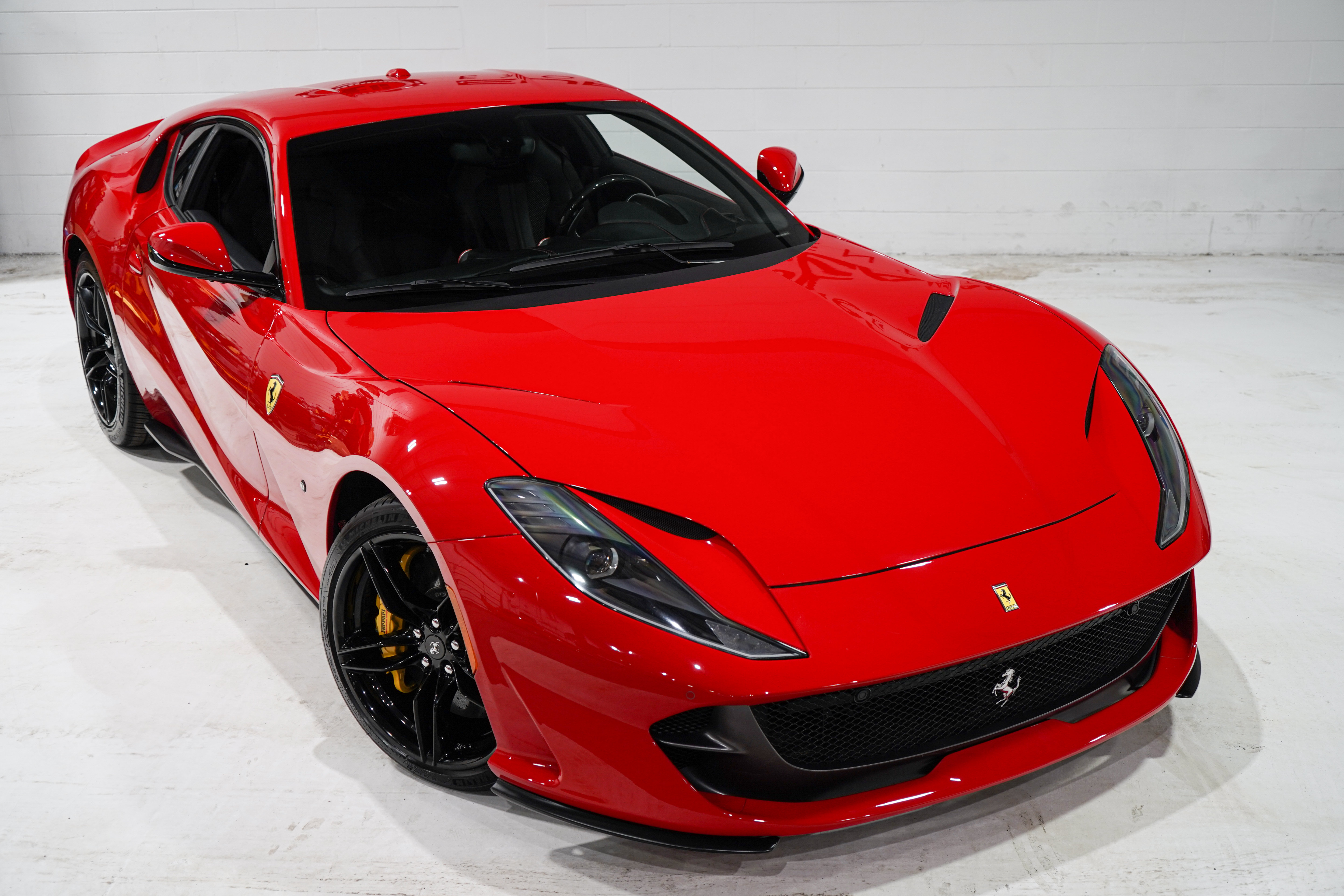Used 2019 Ferrari 812 Superfast RWD image 31
