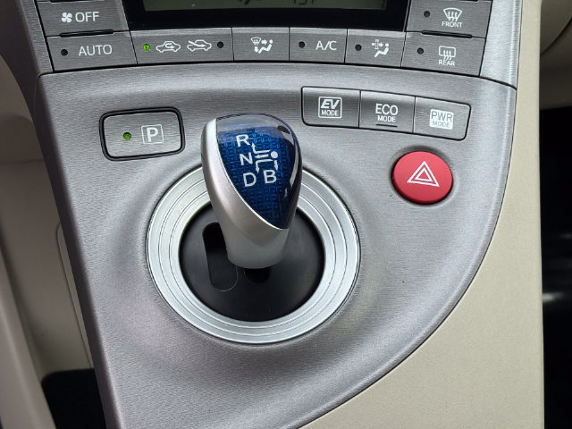 Used 2015 Toyota Prius Three FWD image 20
