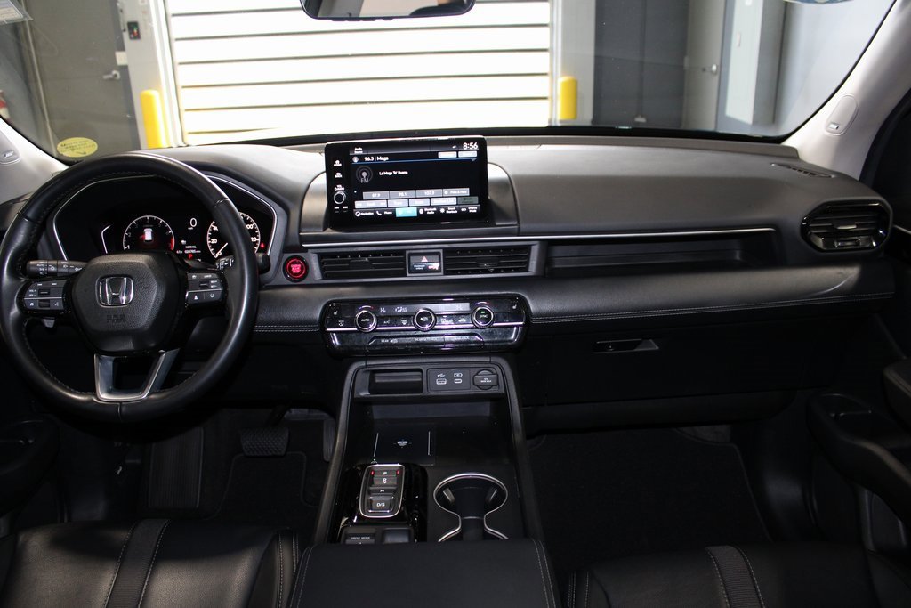 Used 2025 Honda Pilot Touring image 27