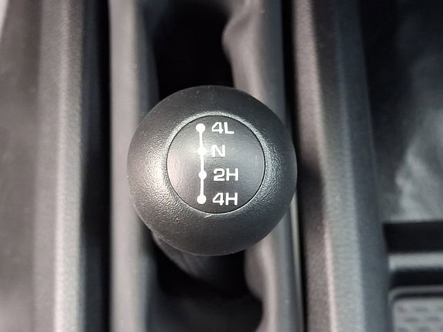 Used 2024 RAM 2500 Tradesman w/ Chrome Appearance Group image 23