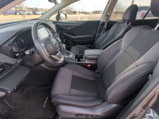 Used 2025 Subaru Outback Premium image 12