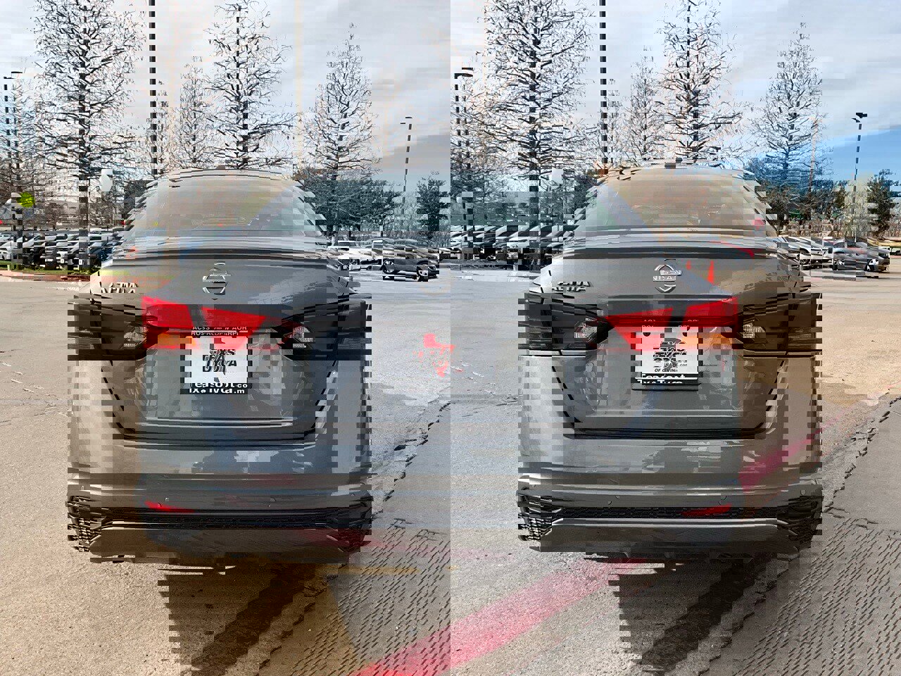 Used 2025 Nissan Altima 2.5 SV image 7