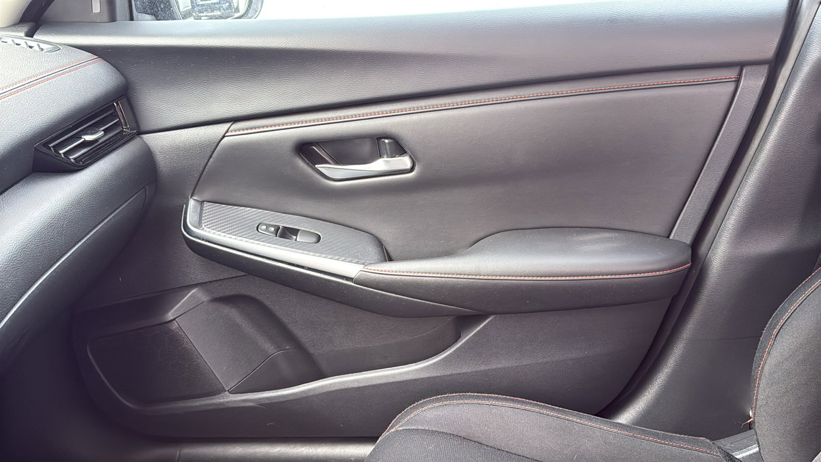 Certified 2024 Nissan Sentra SR image 18