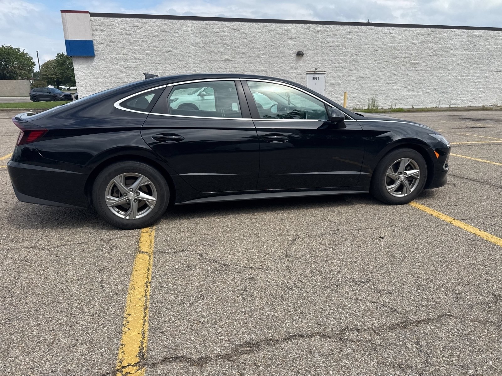 Used 2023 Hyundai Sonata SE FWD image 23