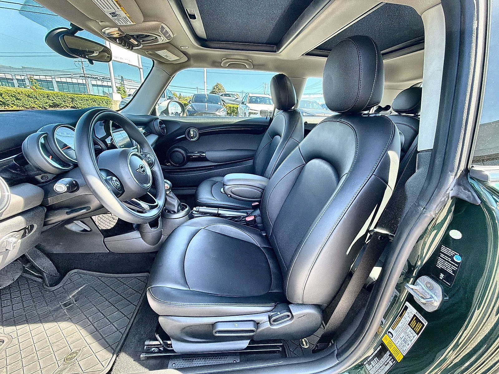Used 2019 MINI Cooper 2-Door Hardtop FWD image 19