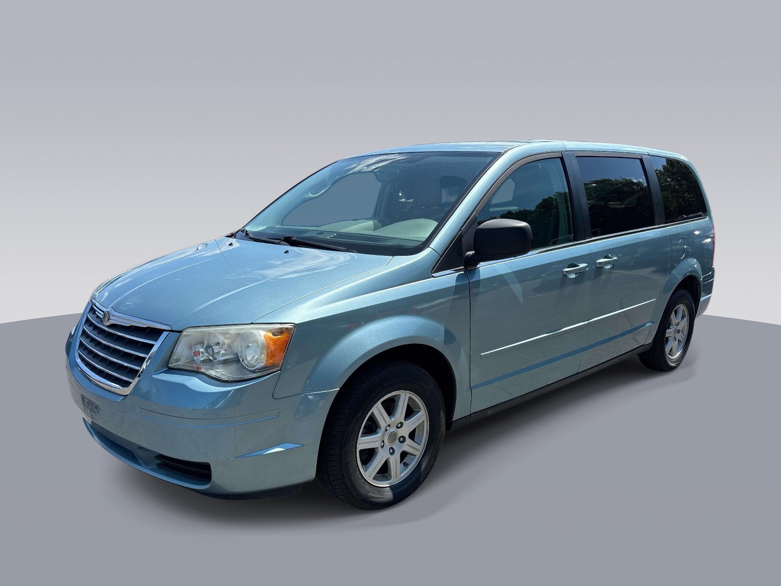 Used 2010 Chrysler Town & Country LX w/ PWR Convenience Group FWD image 7