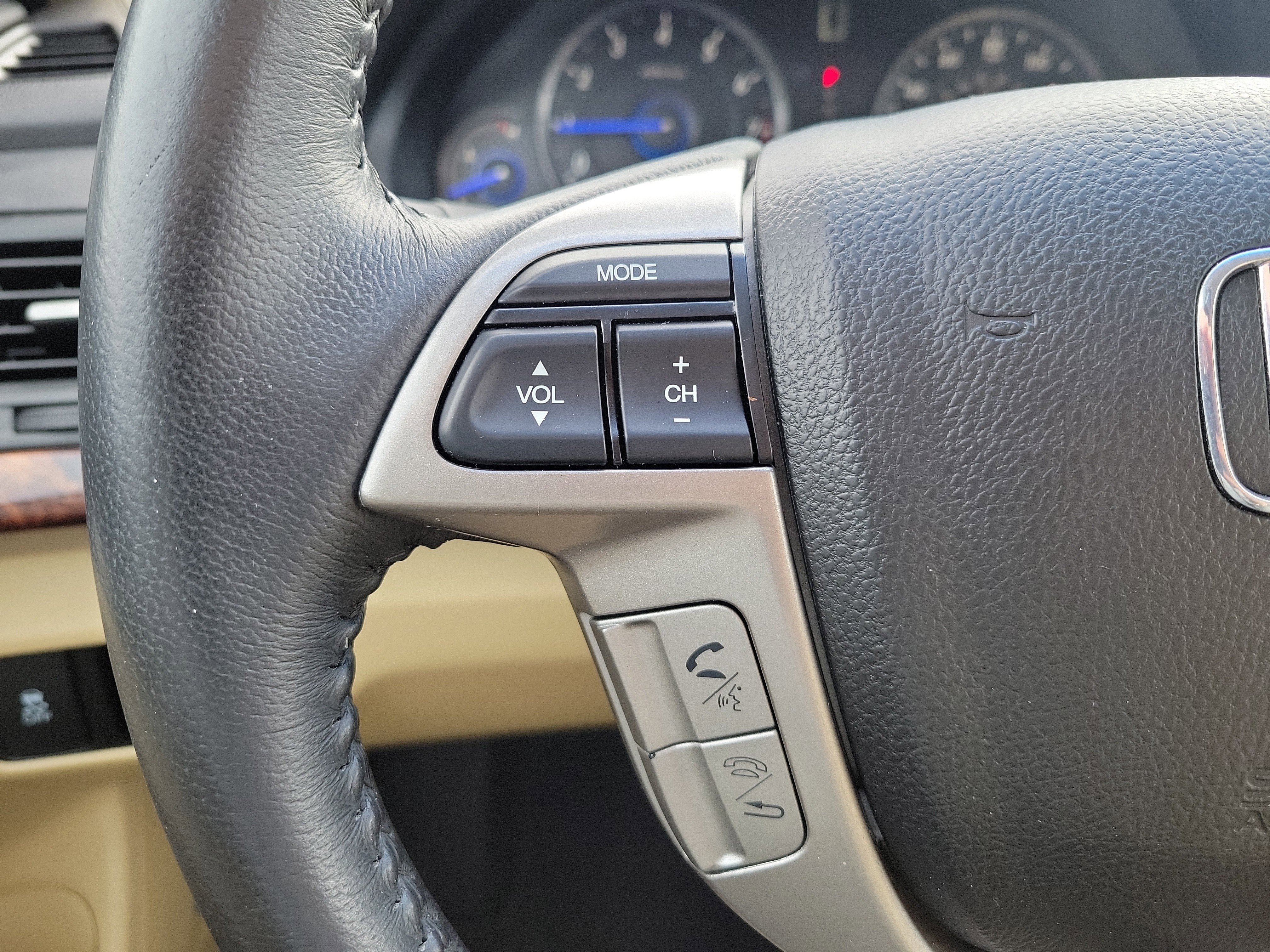 Used 2012 Honda Crosstour EX-L image 27