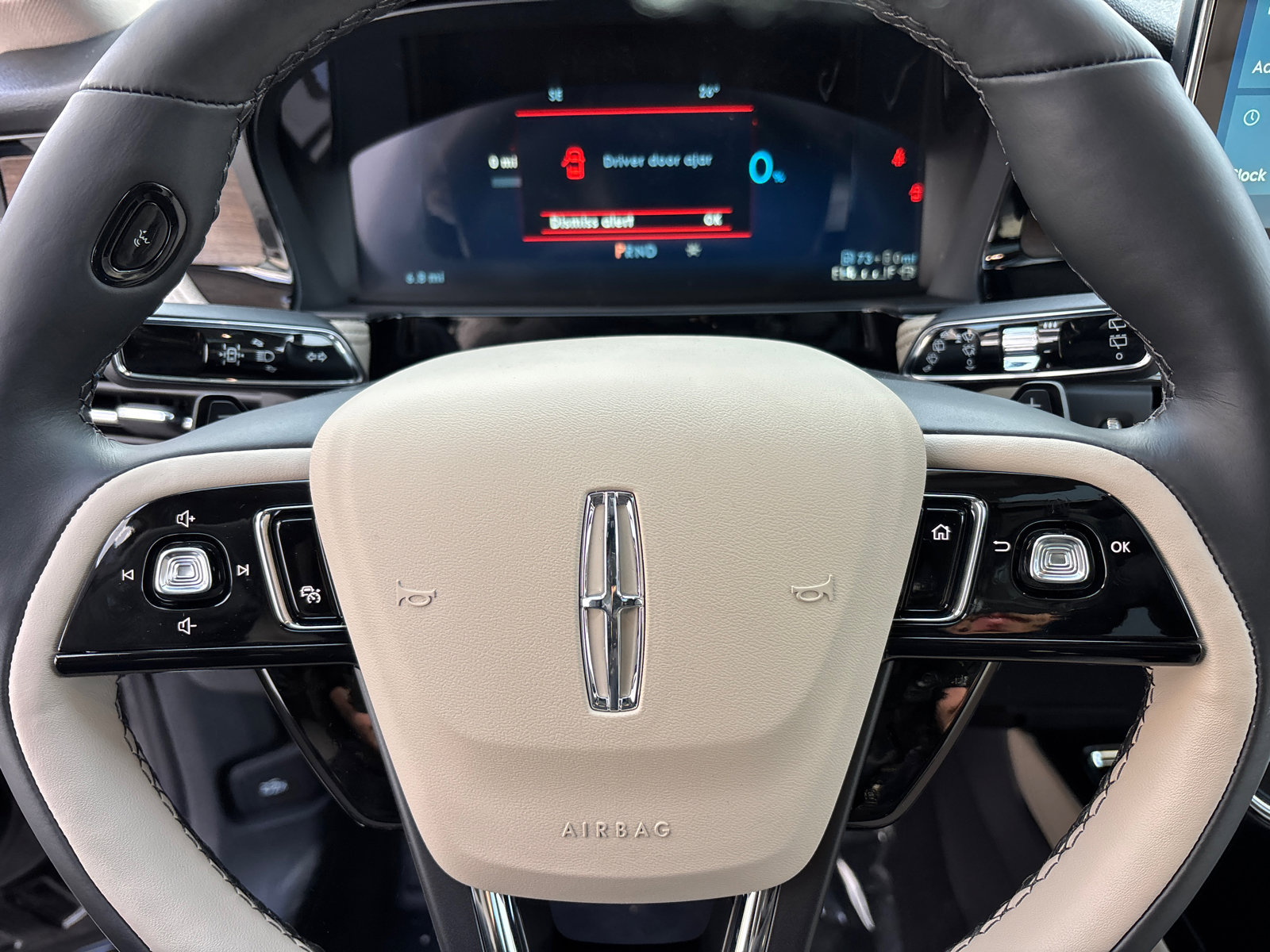 New 2026 Lincoln Corsair Grand Touring image 15