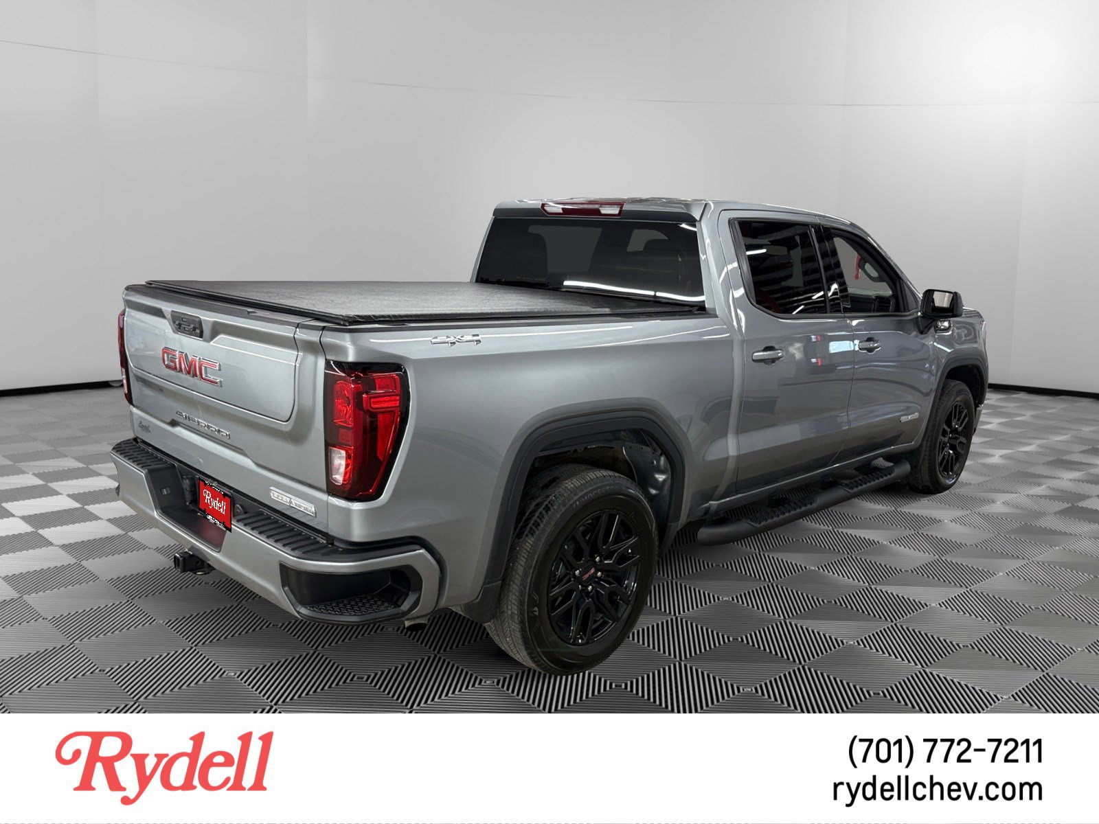 Used 2025 GMC Sierra 1500 Elevation AWD/4WD image 5
