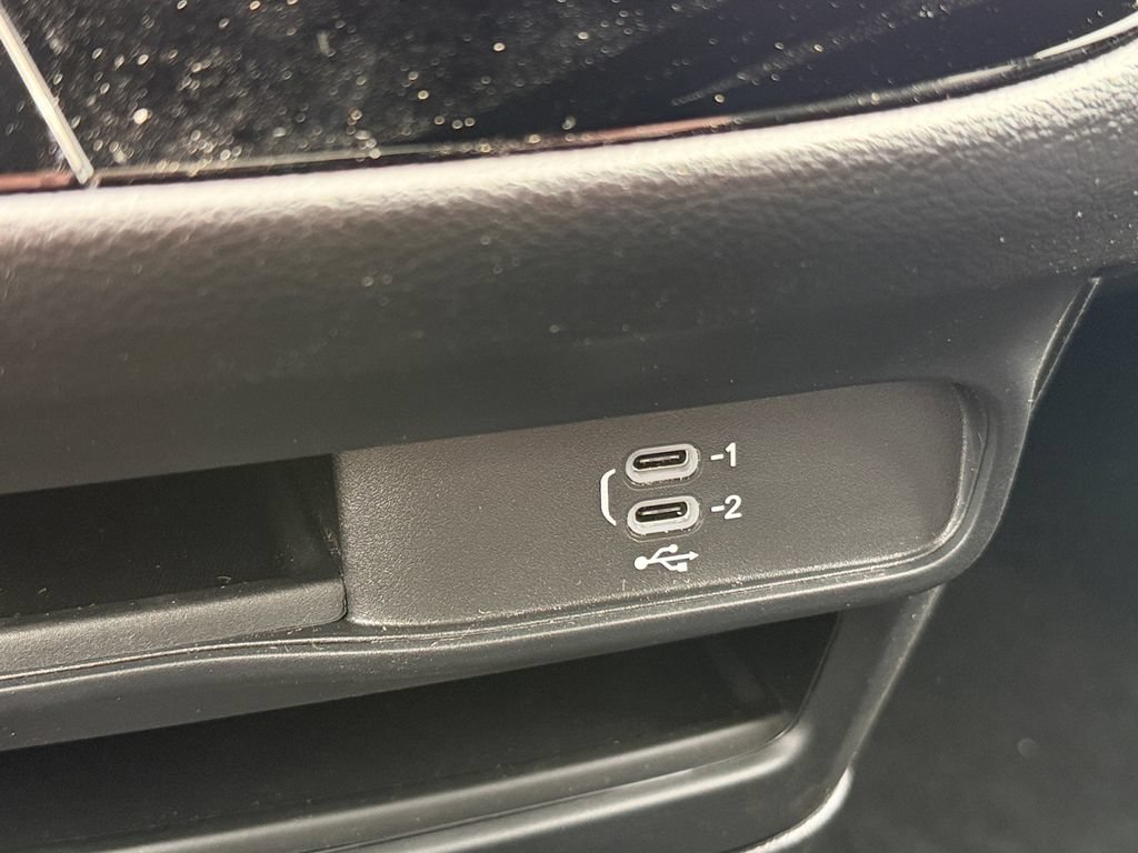 New 2027 Chrysler Pacifica Select FWD image 16