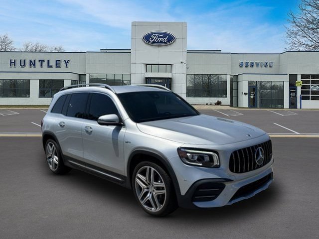 Used 2022 Mercedes-Benz GLB 35 AMG 4MATIC w/ Parking Assistance Package image 4