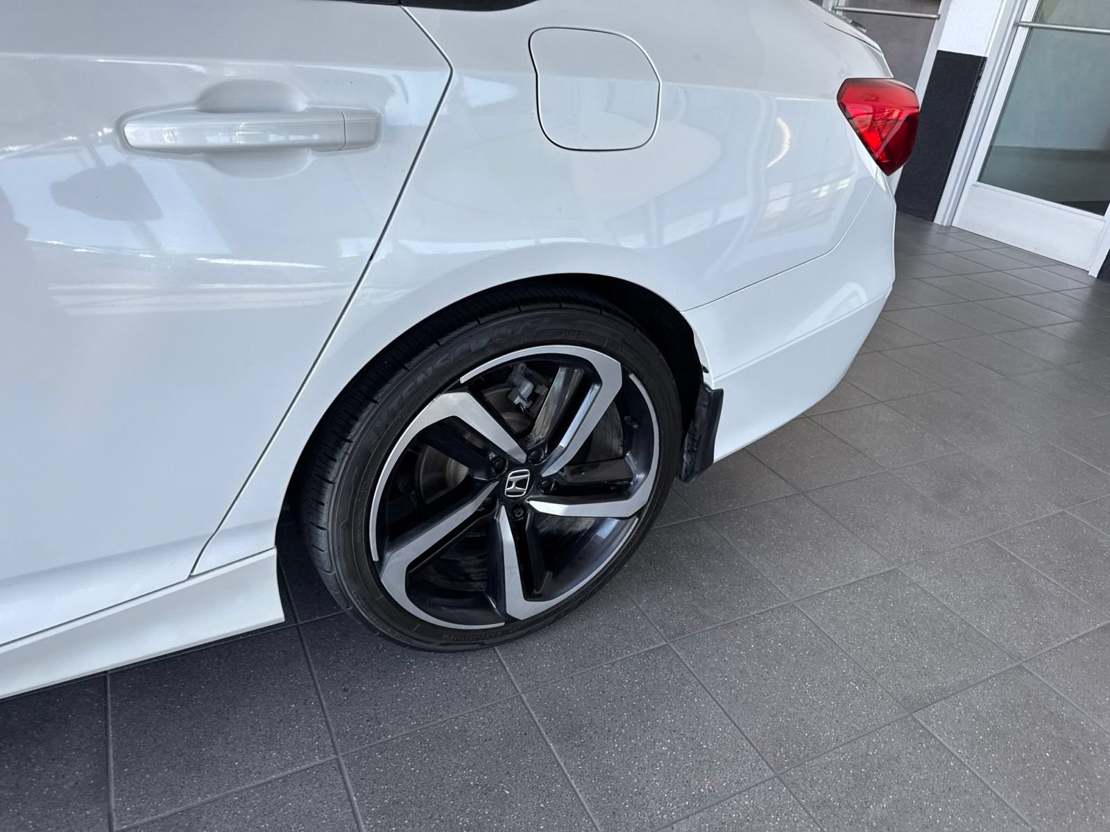Used 2021 Honda Accord Sport image 13