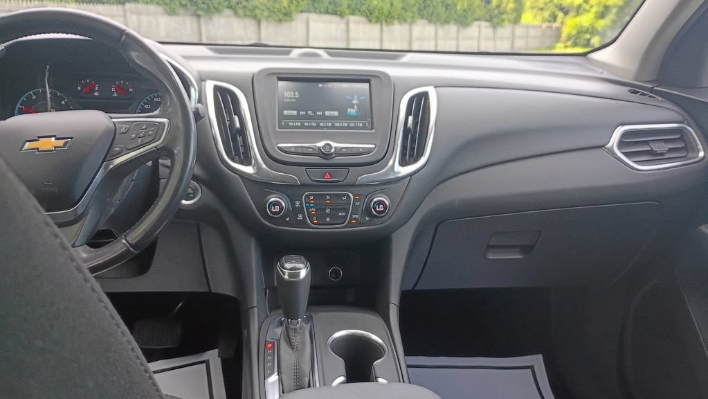 Used 2018 Chevrolet Equinox LT AWD/4WD image 12