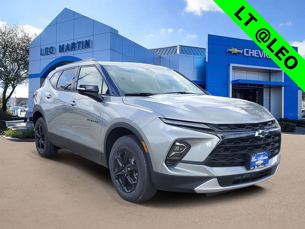 New 2026 Chevrolet Blazer LT w/ Sound & Technology Package image 2