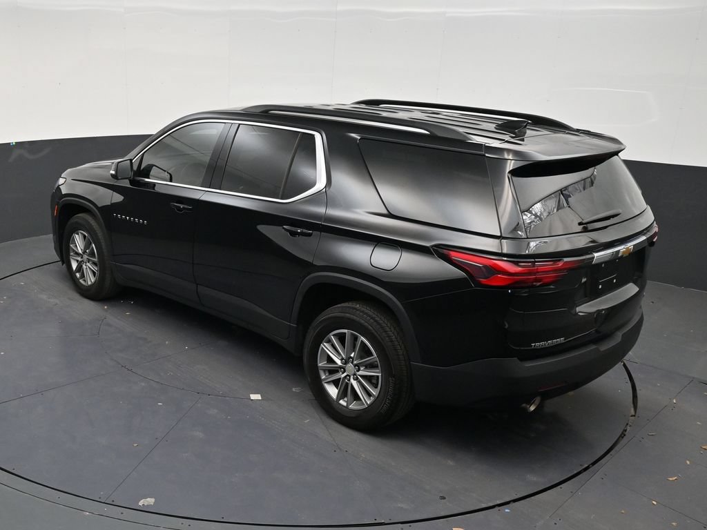 Used 2023 Chevrolet Traverse LT FWD image 14