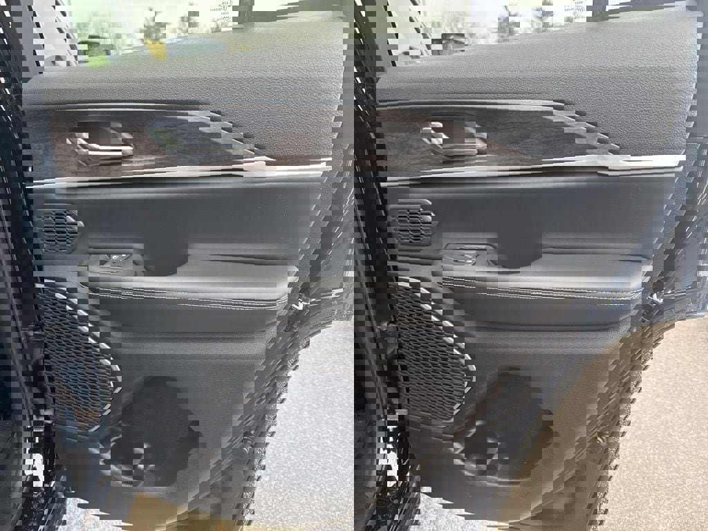 New 2026 Jeep Grand Cherokee Limited image 28