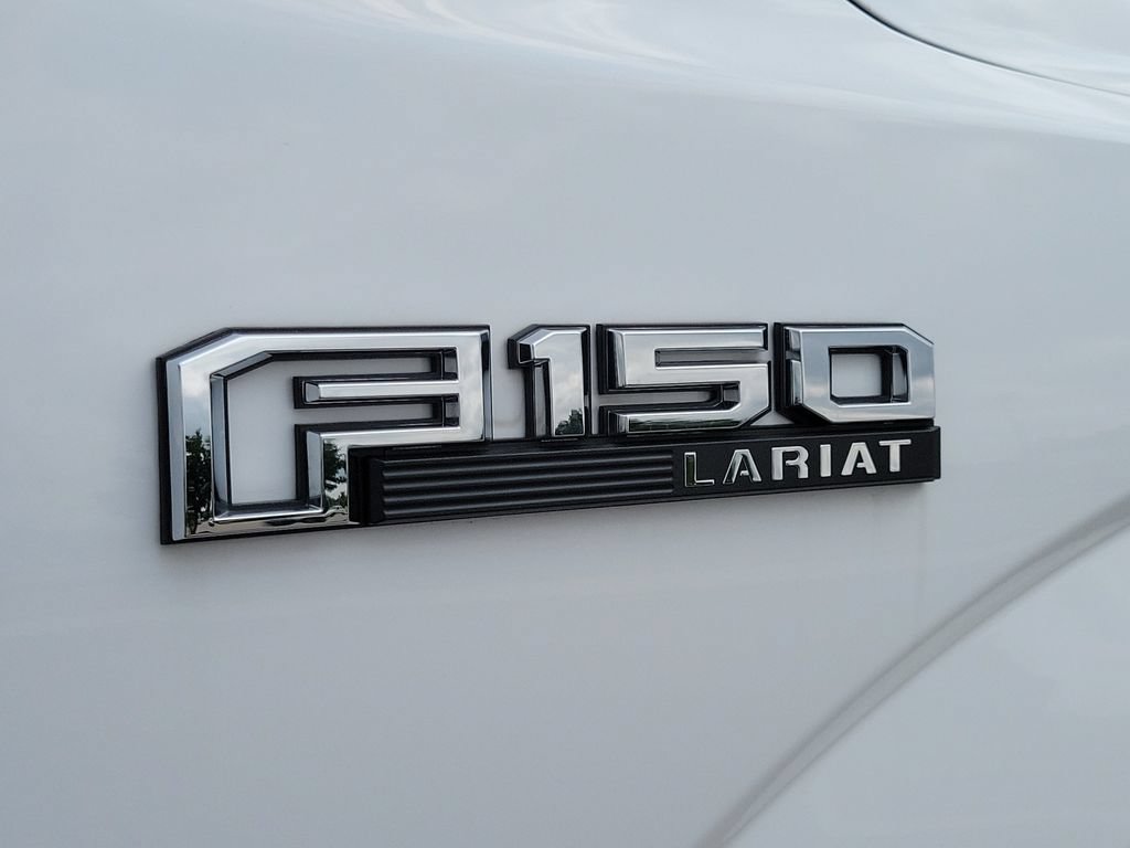 Used 2016 Ford F150 Lariat w/ Equipment Group 502A Luxury AWD/4WD image 6