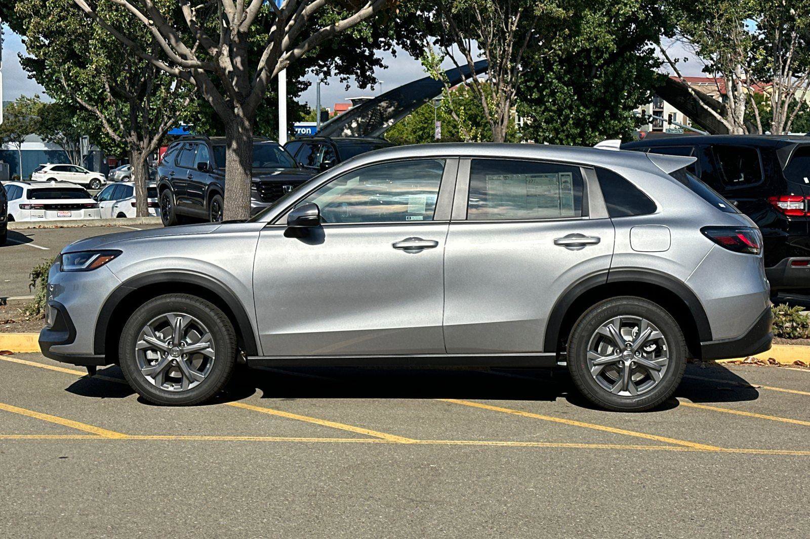 New 2026 Honda HR-V LX image 7