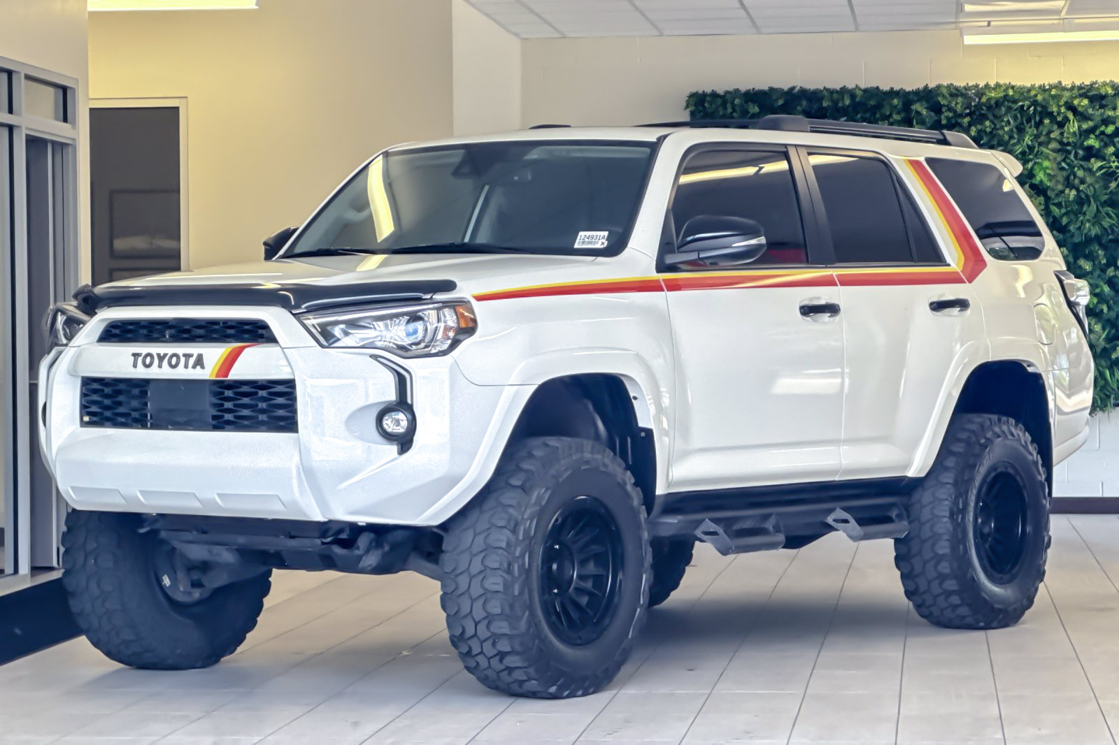 Used 2023 Toyota 4Runner 40th Anniversary SE AWD/4WD image 8
