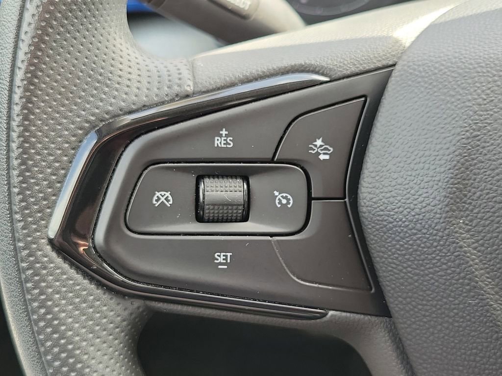 Certified 2024 Chevrolet Trax LS w/ LS Convenience Package FWD image 23