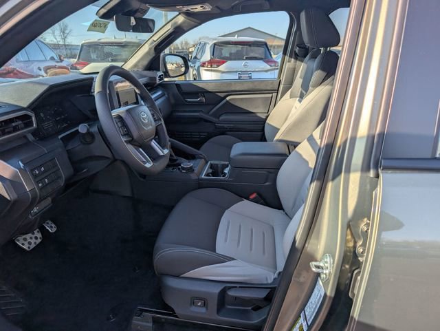 Used 2025 Toyota Tacoma TRD Sport image 16