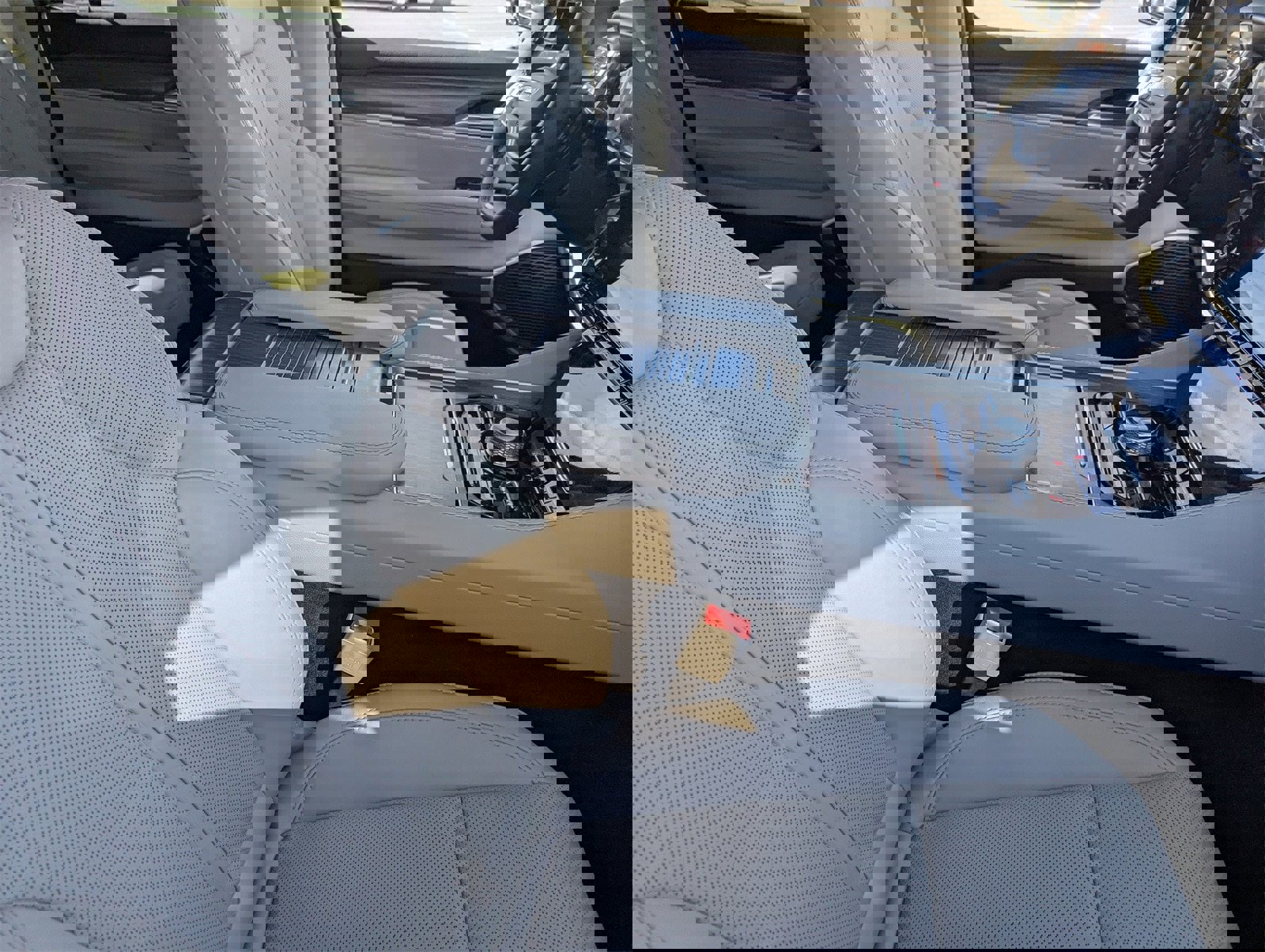 Used 2023 Jeep Wagoneer Series III w/ Preferred Equipment Group image 10