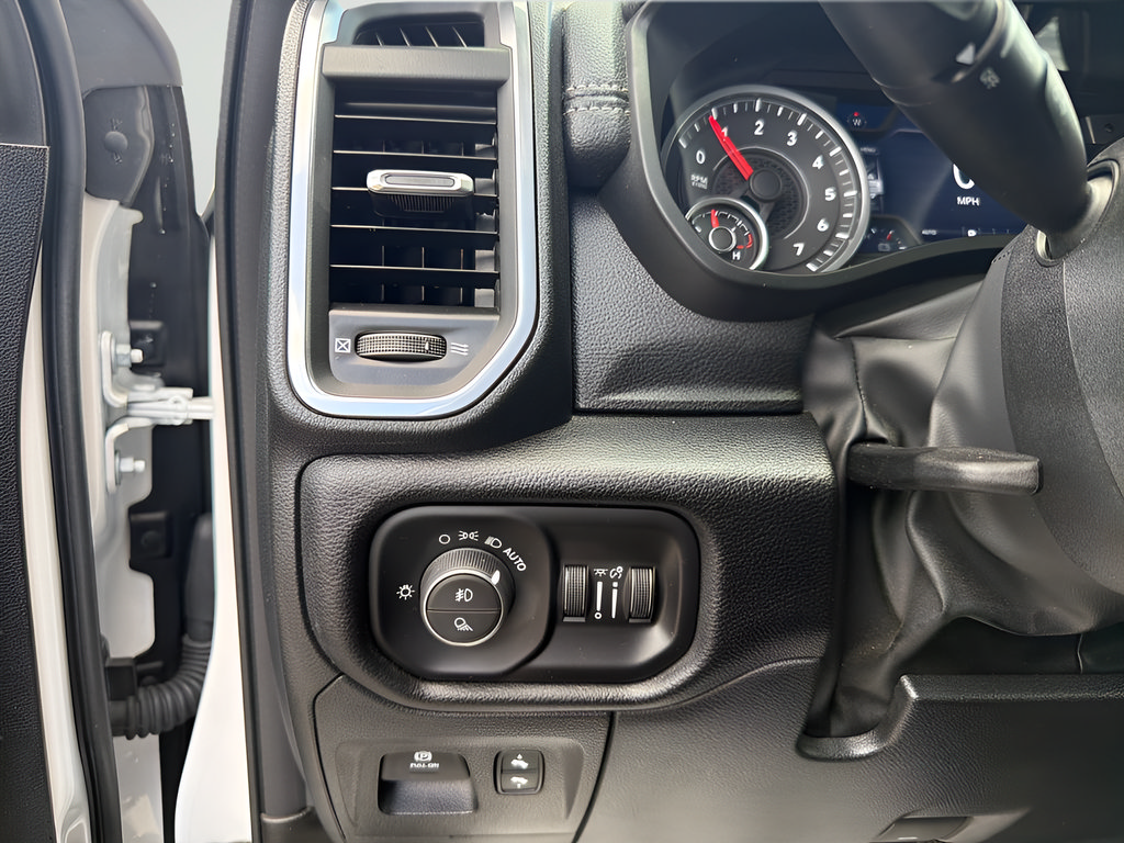 Used 2026 RAM 1500 Laramie AWD/4WD image 30