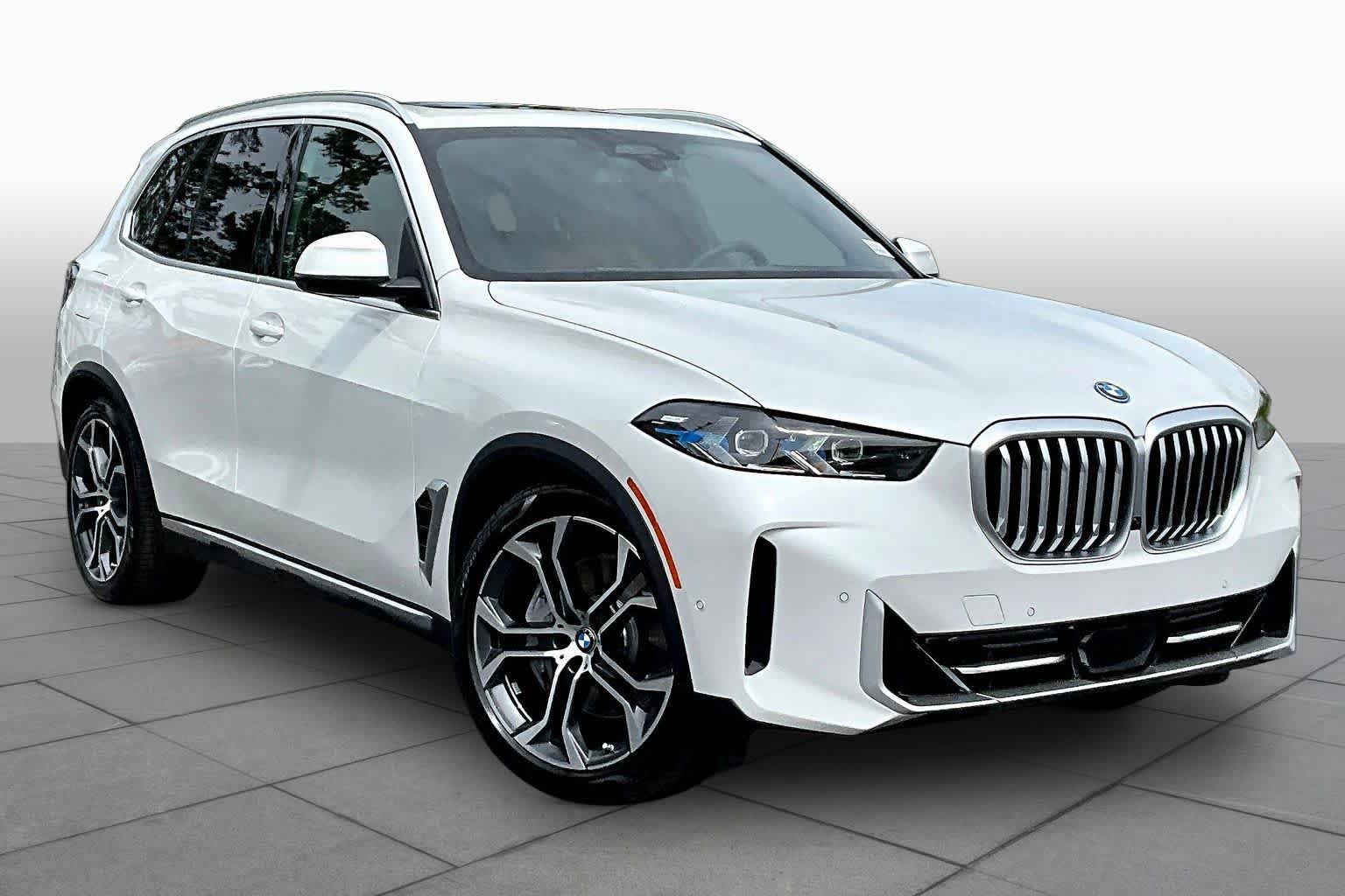 New 2026 BMW X5 xDrive50e AWD/4WD image 2