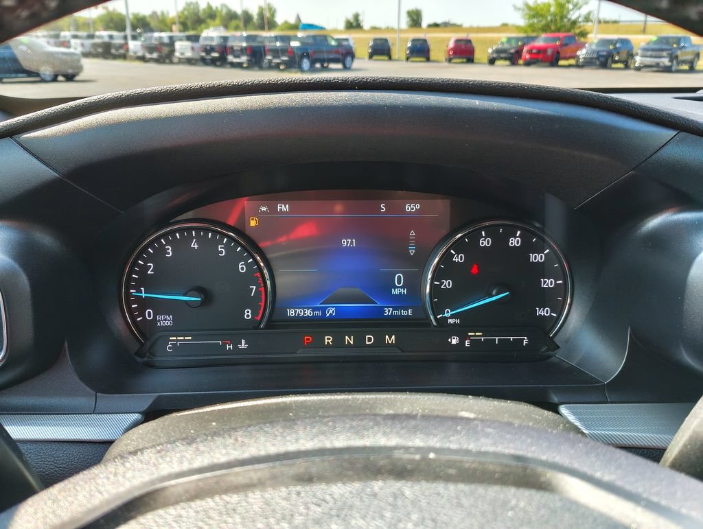 Used 2020 Ford Explorer XLT w/ Equipment Group 202A AWD/4WD image 29