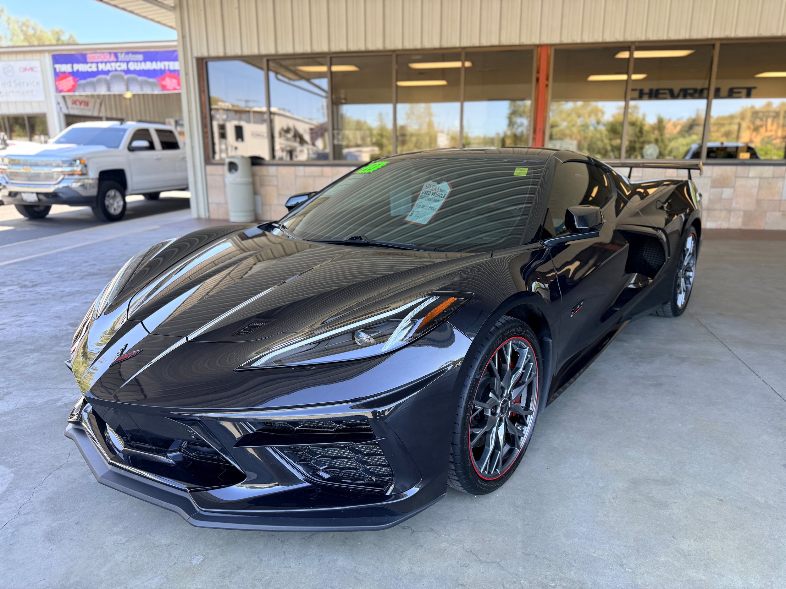 Used 2023 Chevrolet Corvette Stingray Premium Cpe w/ Z51 Performance Package RWD image 2