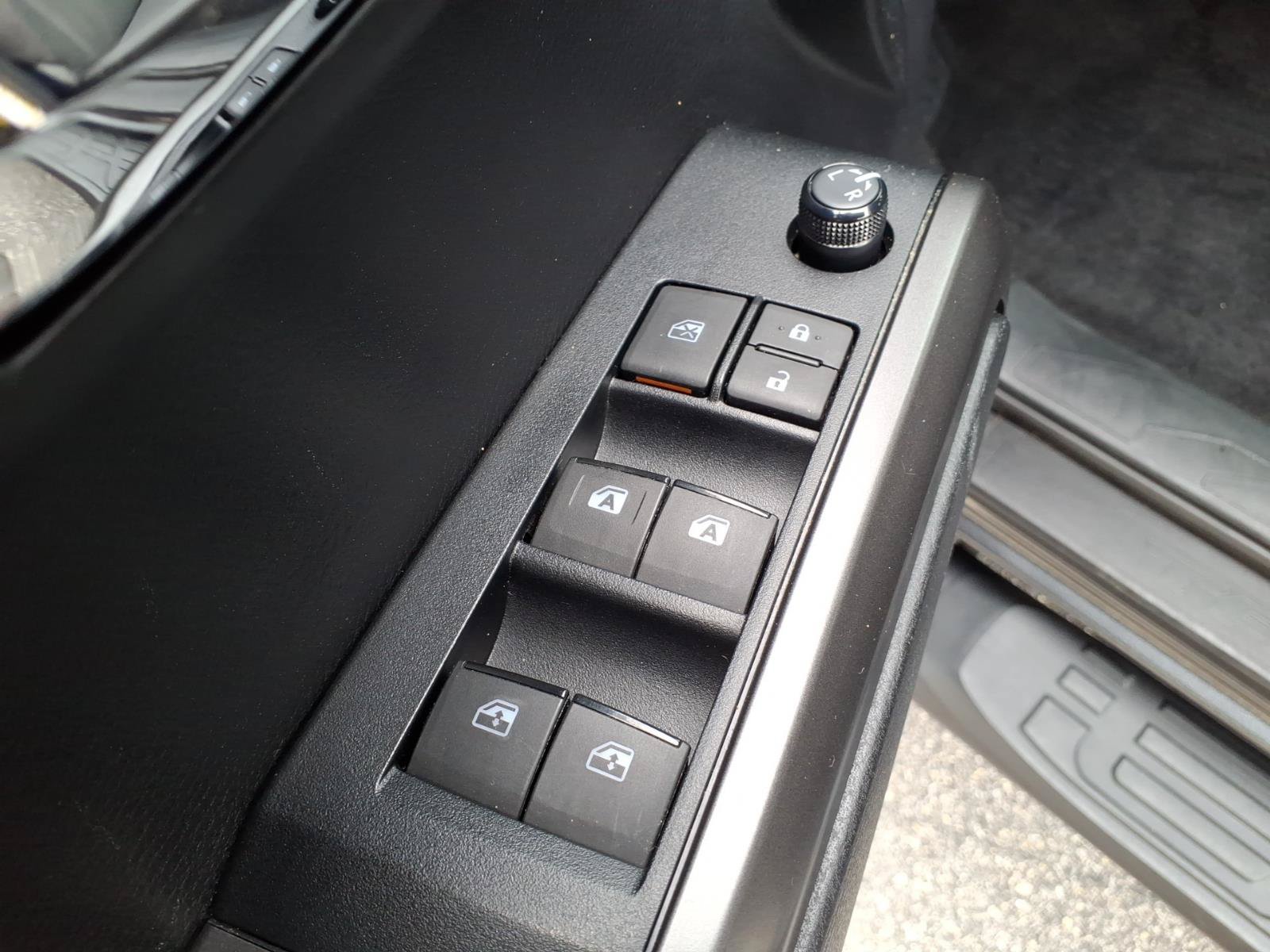 Used 2019 Toyota Tacoma TRD Sport AWD/4WD image 24