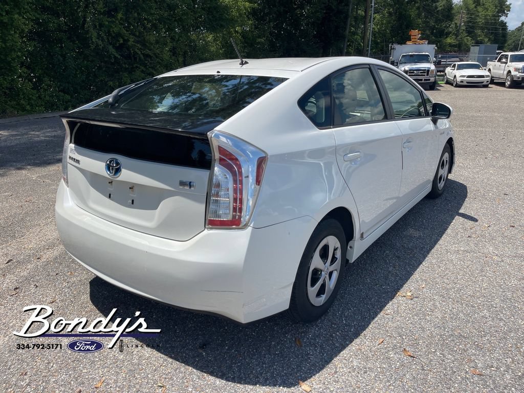 Used 2013 Toyota Prius Two FWD image 15