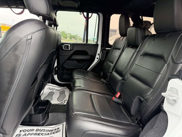 Used 2020 Jeep Wrangler Unlimited Sahara AWD/4WD image 12