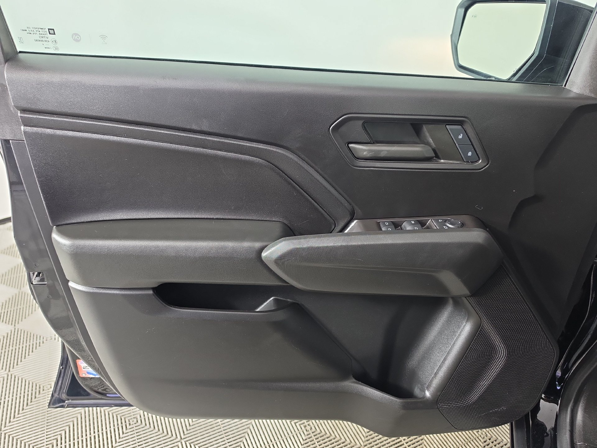 Used 2024 Chevrolet Colorado Trail Boss w/ Technology Package AWD/4WD image 16
