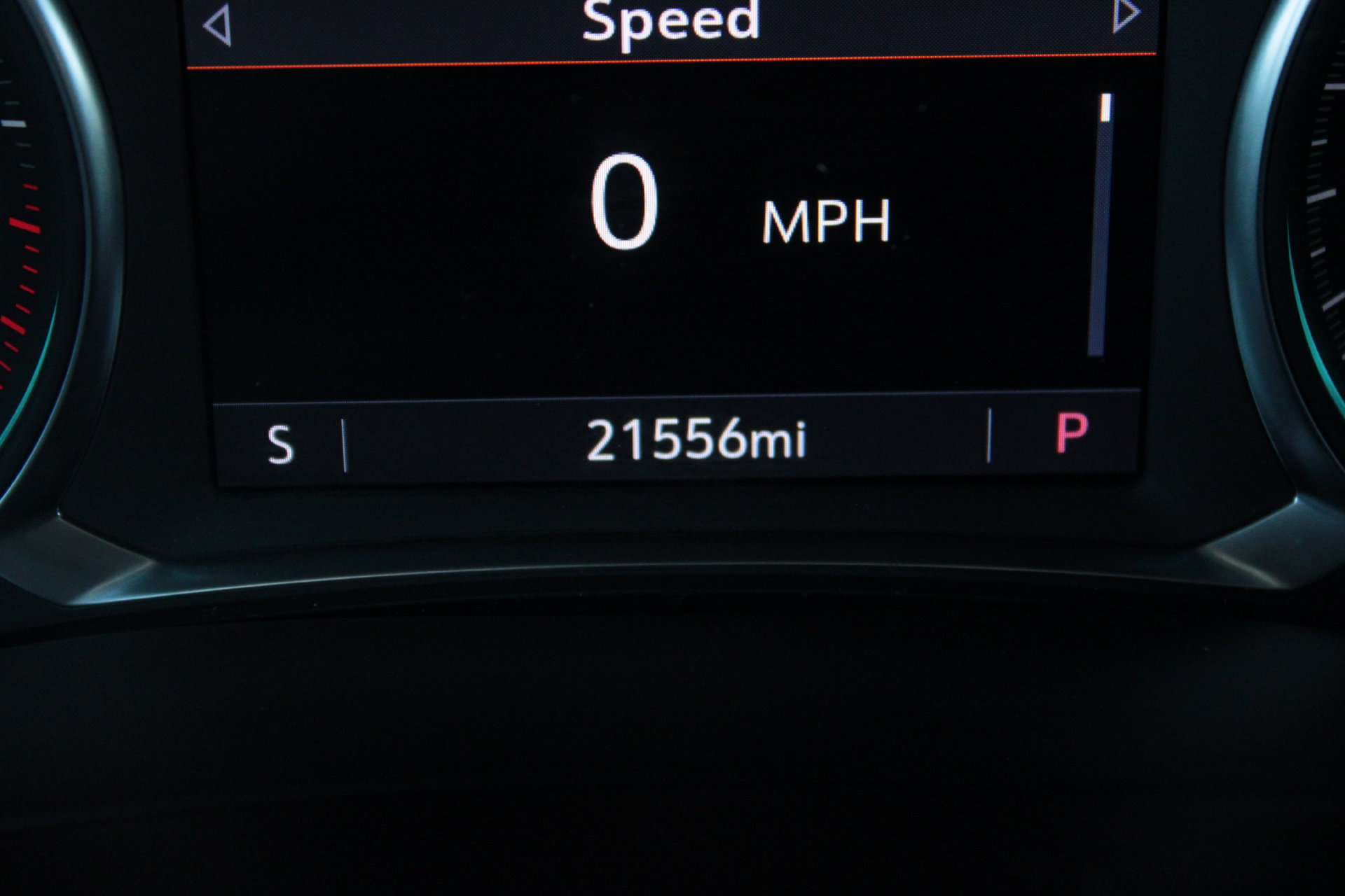 Used 2023 Chevrolet Traverse LT FWD image 39