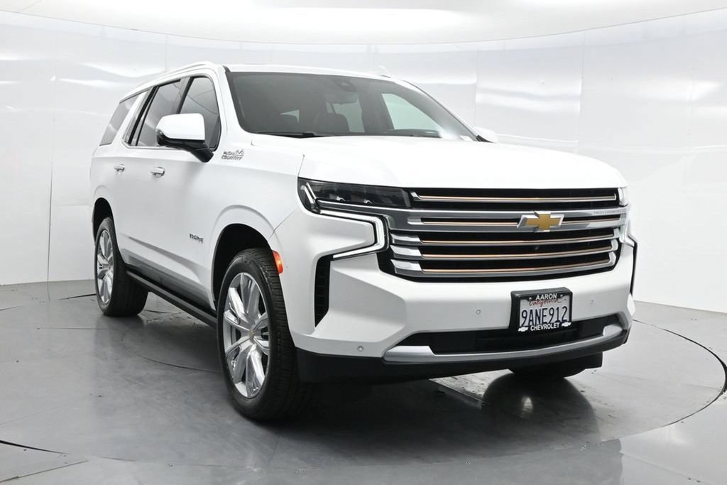 Used 2022 Chevrolet Tahoe High Country w/ Premium Package 2 AWD/4WD image 73