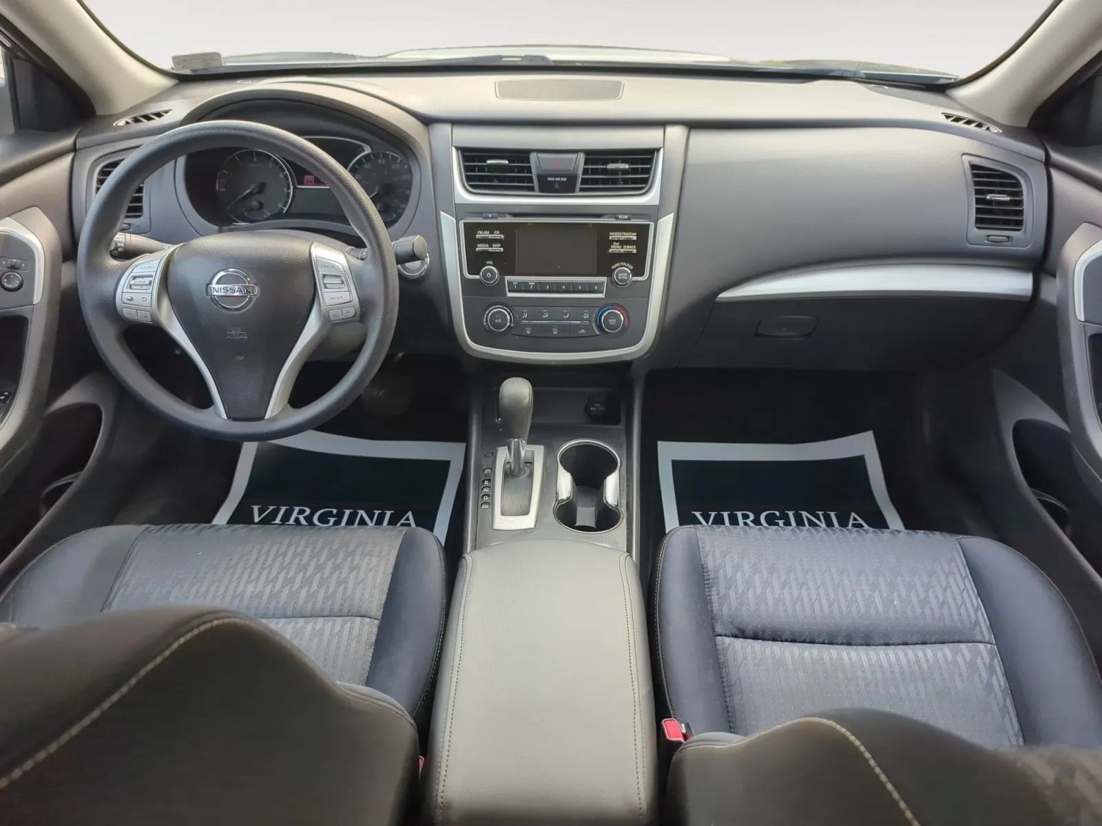 Used 2017 Nissan Altima 2.5 S w/ Power Driver Seat Package FWD image 3