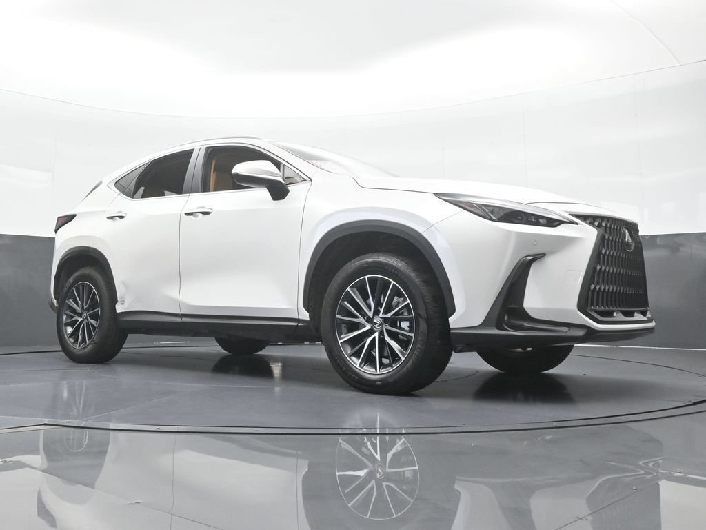 Used 2025 Lexus NX 250 FWD w/ Towing Package (2000 Lbs) image 60