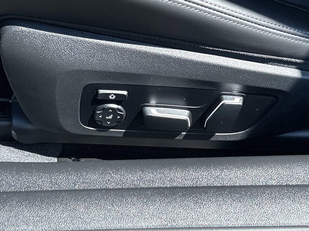 Used 2024 BMW M4 xDrive Competition image 24