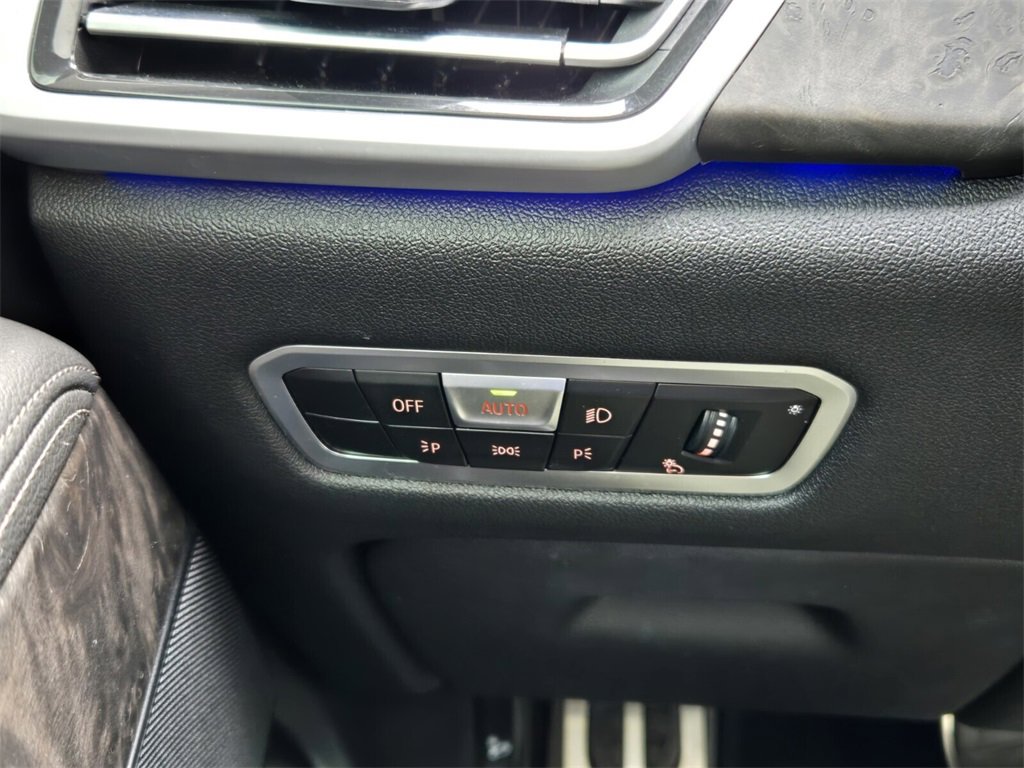 Used 2022 BMW X5 xDrive40i w/ M Sport Package image 27