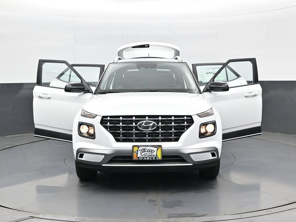 New 2026 Hyundai Venue SEL FWD image 31