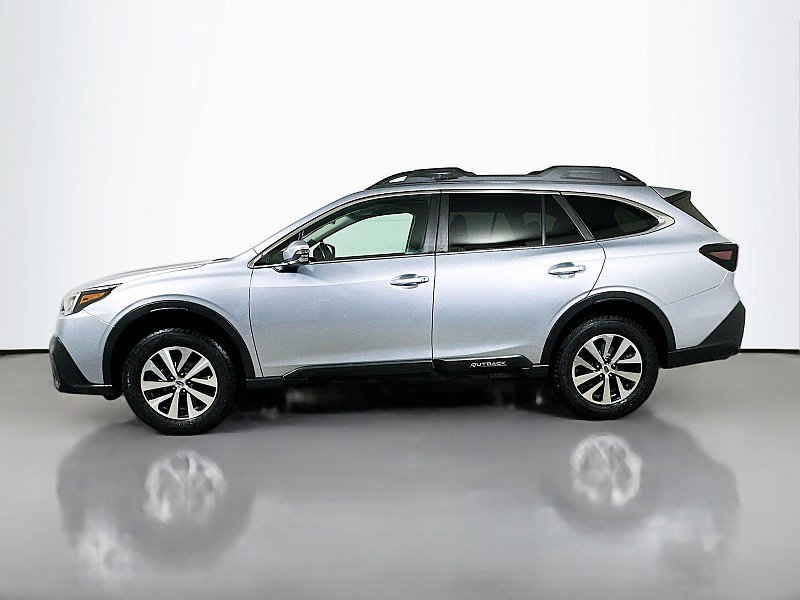 Used 2022 Subaru Outback Premium image 4
