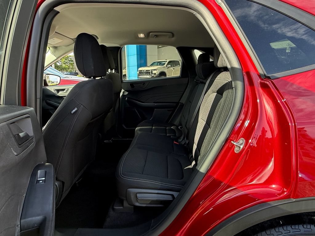 Used 2025 Ford Escape Active FWD image 11